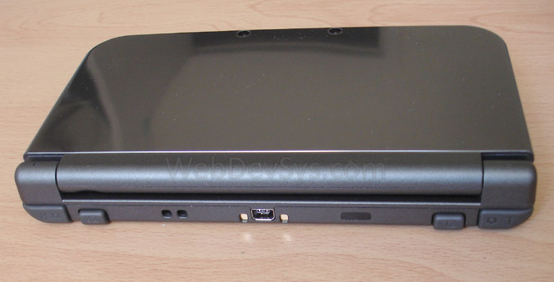 Rear of new 3DS XL